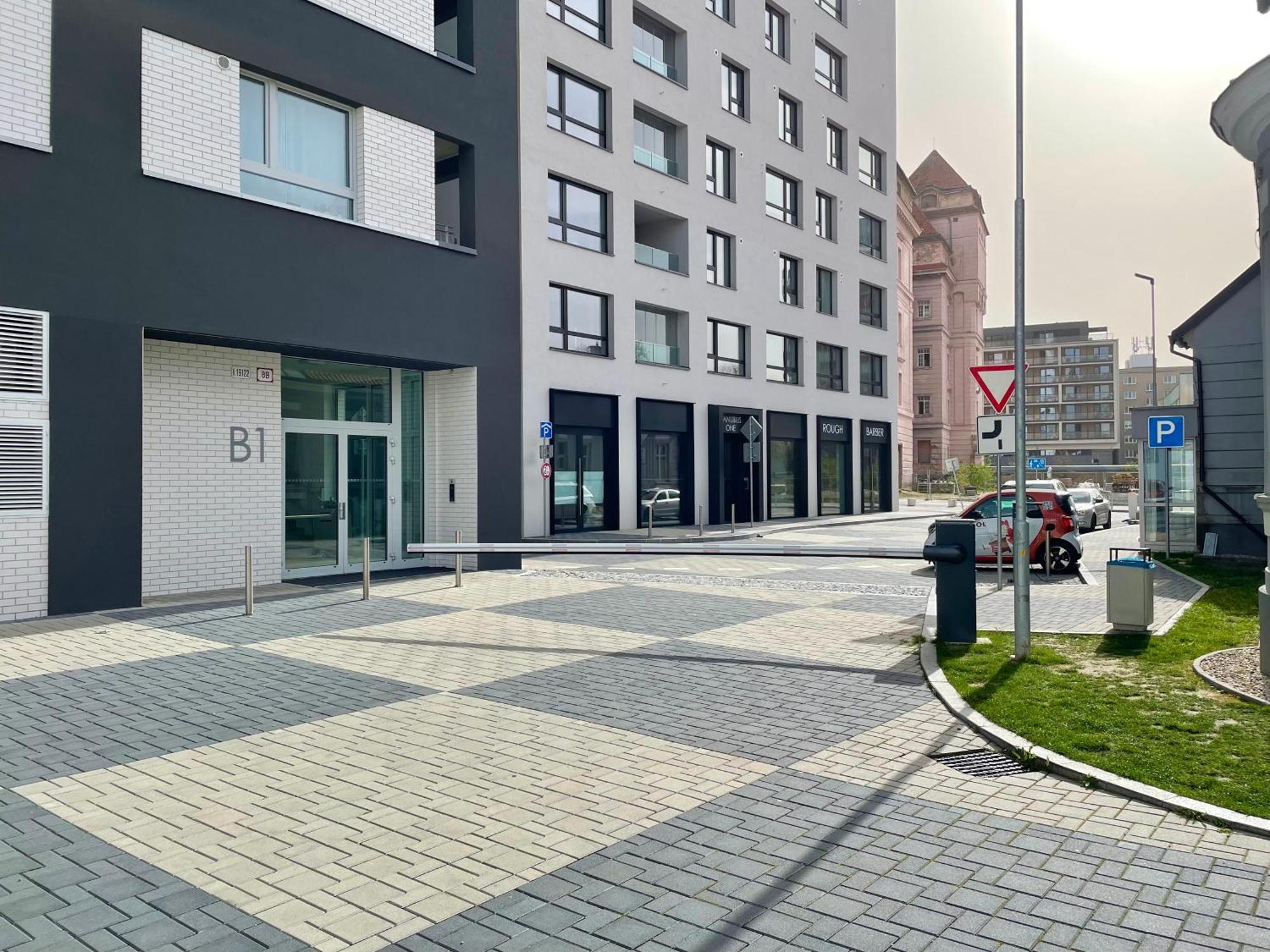 Top Bratislava Exterior photo